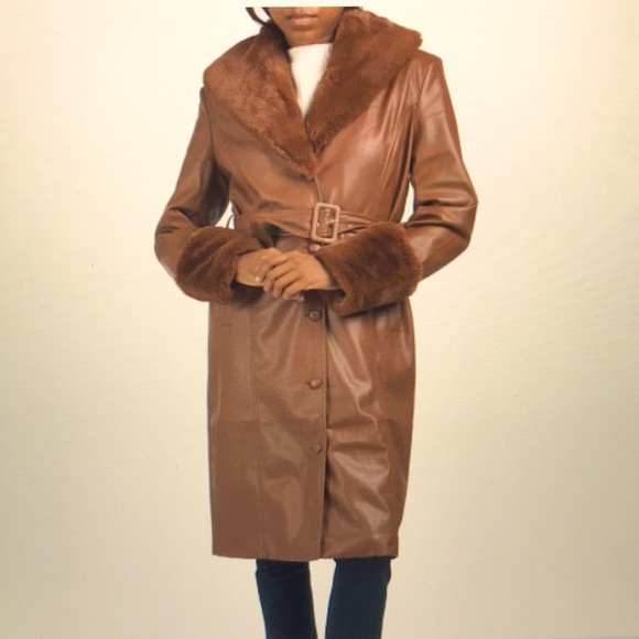 Bagatelle Collection - Picture 1 of 2